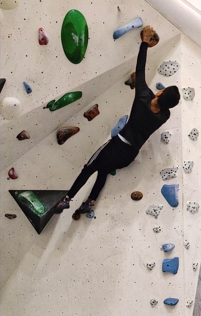 Priyen bouldering